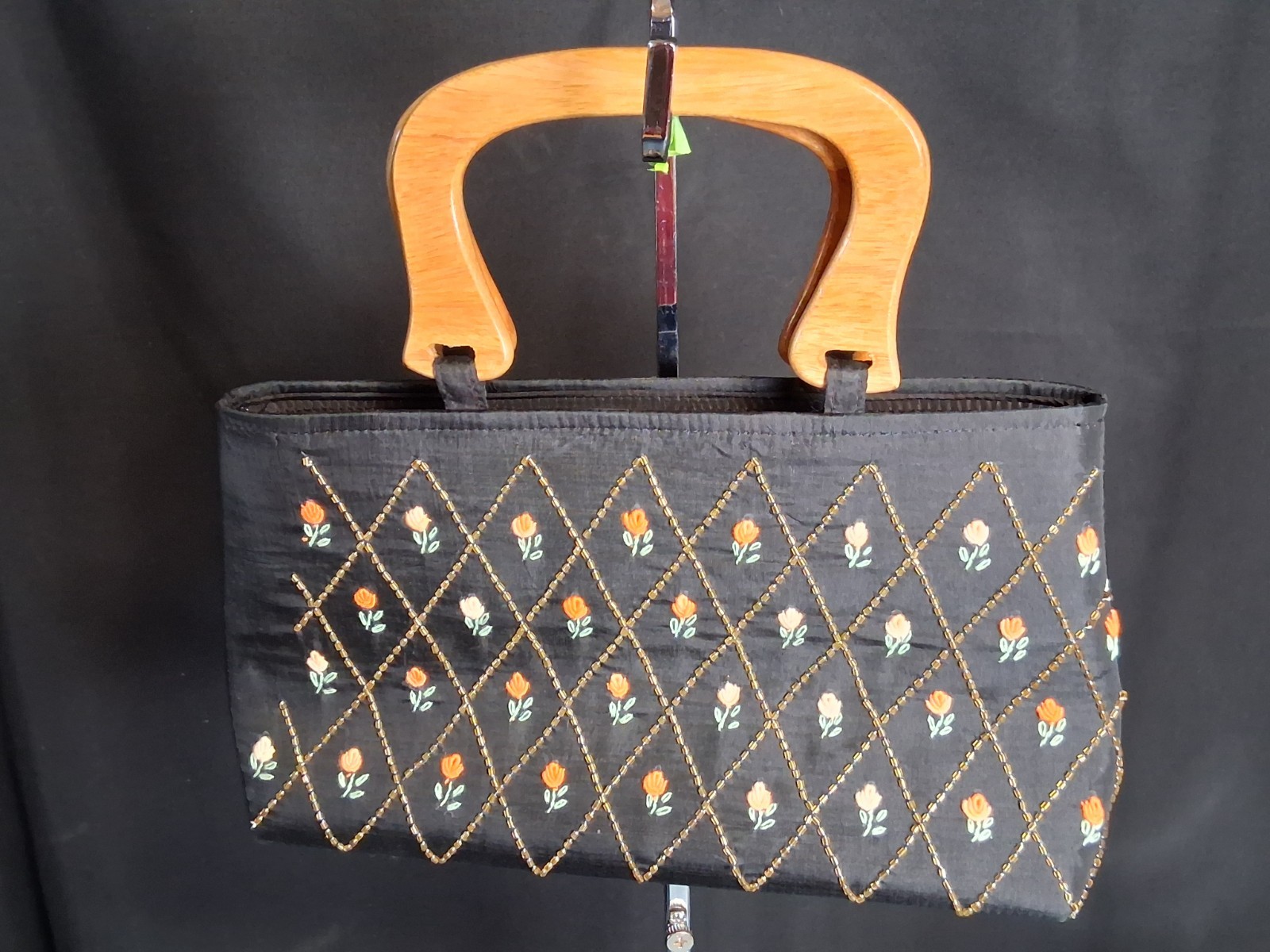 Vintage Handmade Embroidered Beaded Wood Handle Bag Purse