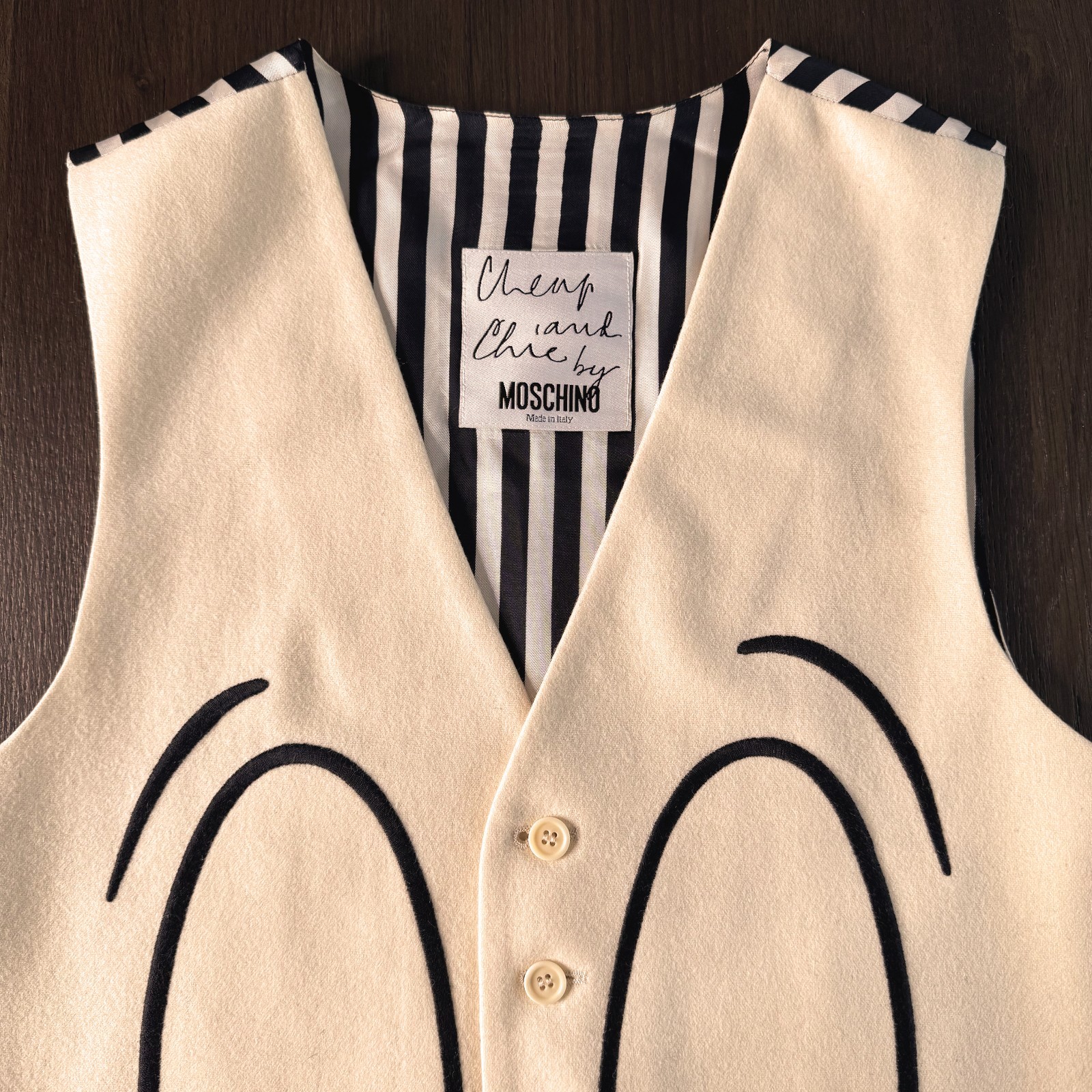 MOSCHINO CHEAP and CHIC wool vest Donald Duck size 50 from F/W 1993/94