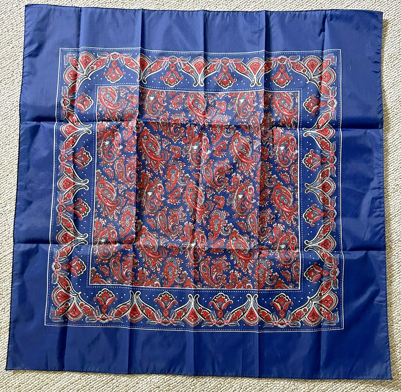 Vintage Scarf Wrap Red Blue Paisley Water Repellent 27 X 27 NIP