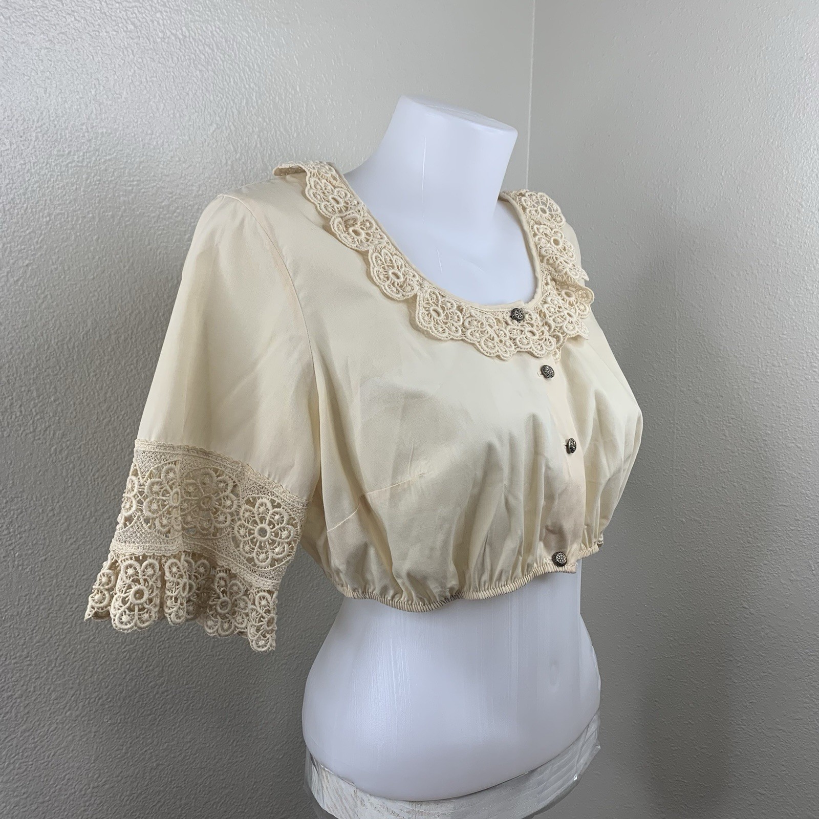 Vtg Dirndl Blouse Button Crop Top Tan Off White Eyelet Sz 16 Made In USA