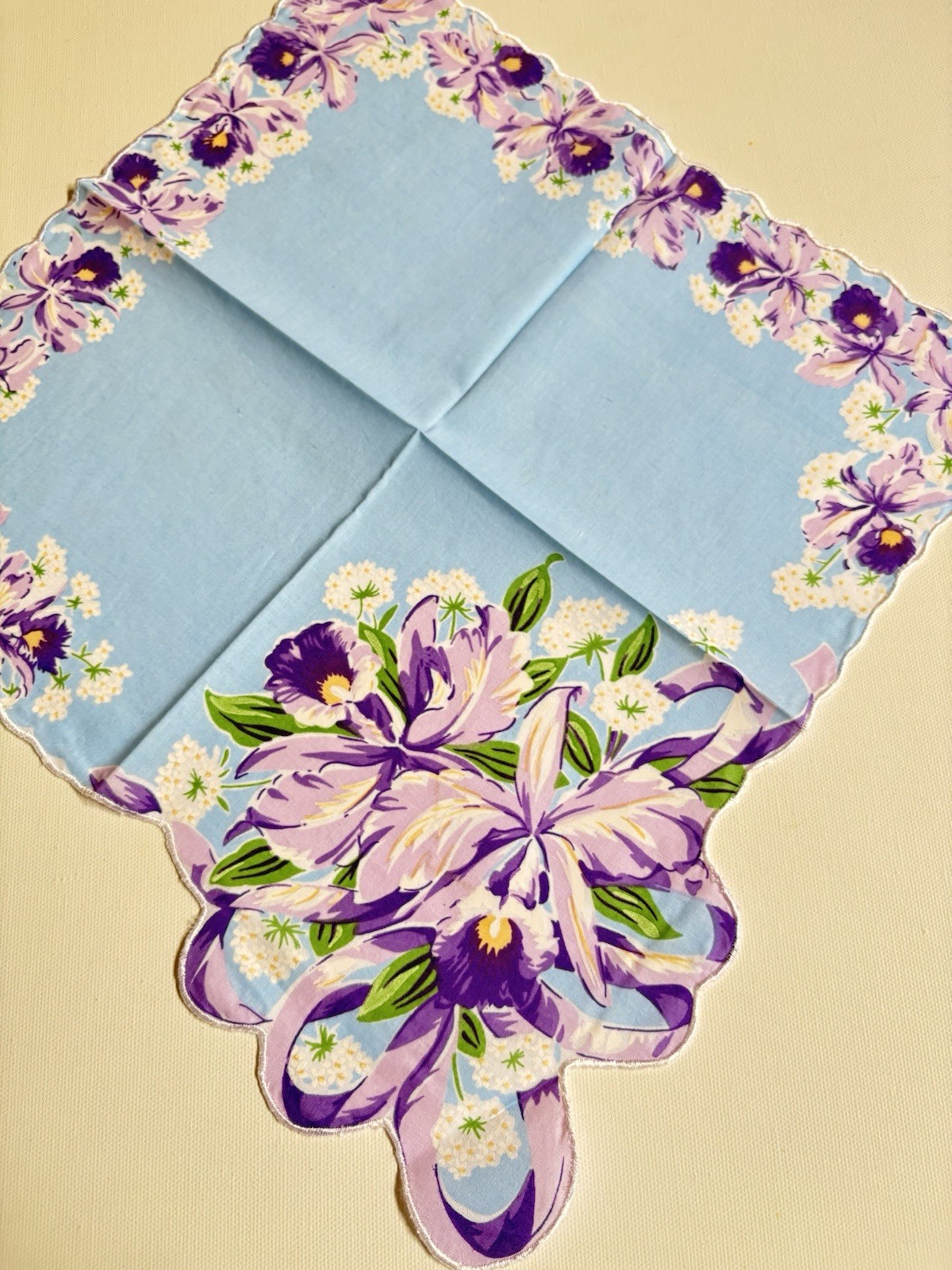 Stunning New LuRay Purple IRIS Handkerchief Hankie With Lovely Scalloped Border