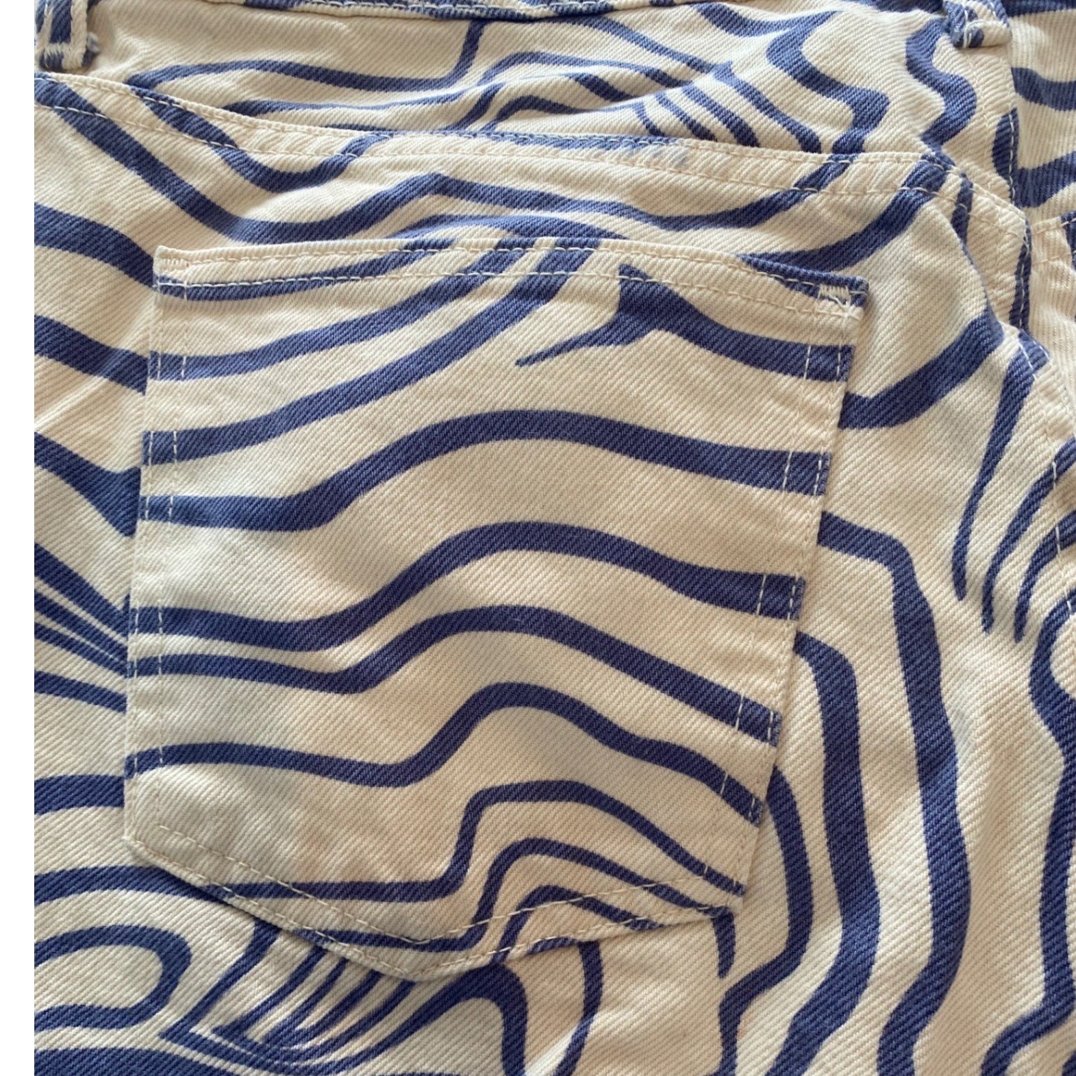 Zara Womens Blue and Cream Psychedelic Zebra Swirl Boot Cut Jeans Size 10 Retro