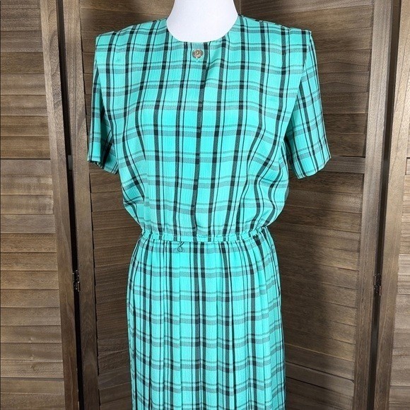 Leslie Fay Petite Vintage Teal Black Plaid Pleated Midi Dress 14P Short Sleeve