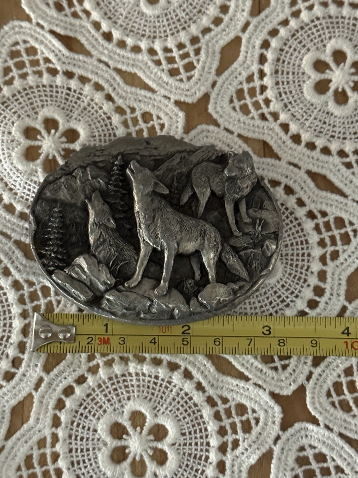 Howling Wolf Pack Belt Buckle: Arroyo Grande