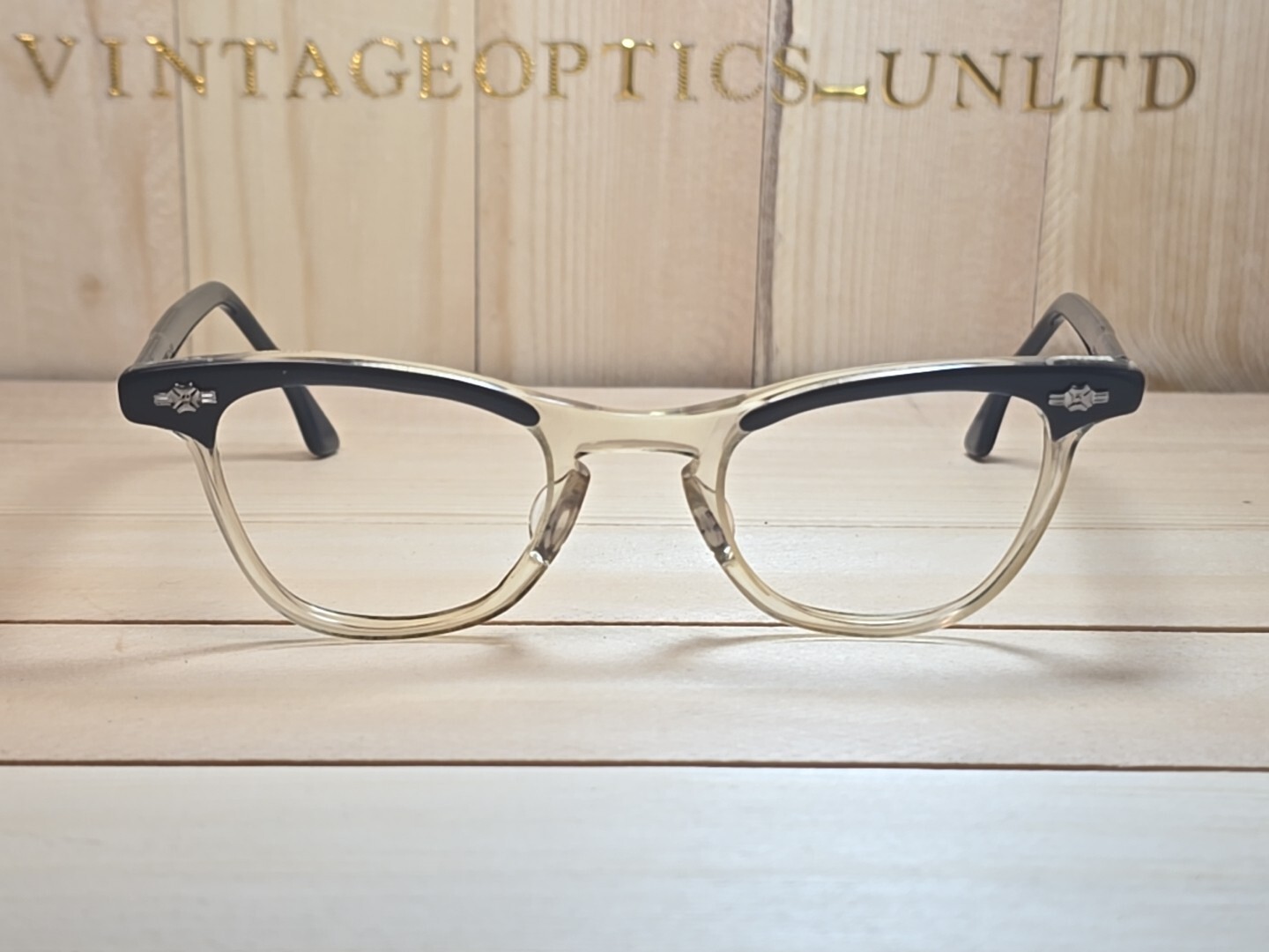 Shuron Two Tone Vintage Cat Eye Eyeglasses Frame. New Old Stock