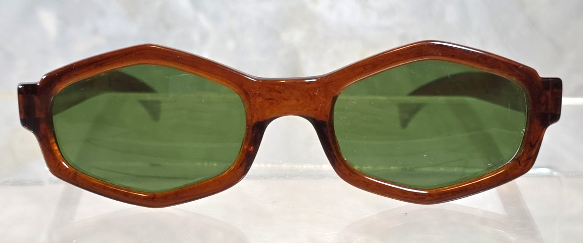 Vintage 1960s Cool Ray Polaroid Coquette 107 Brown Tortoise Hexagon Sunglasses