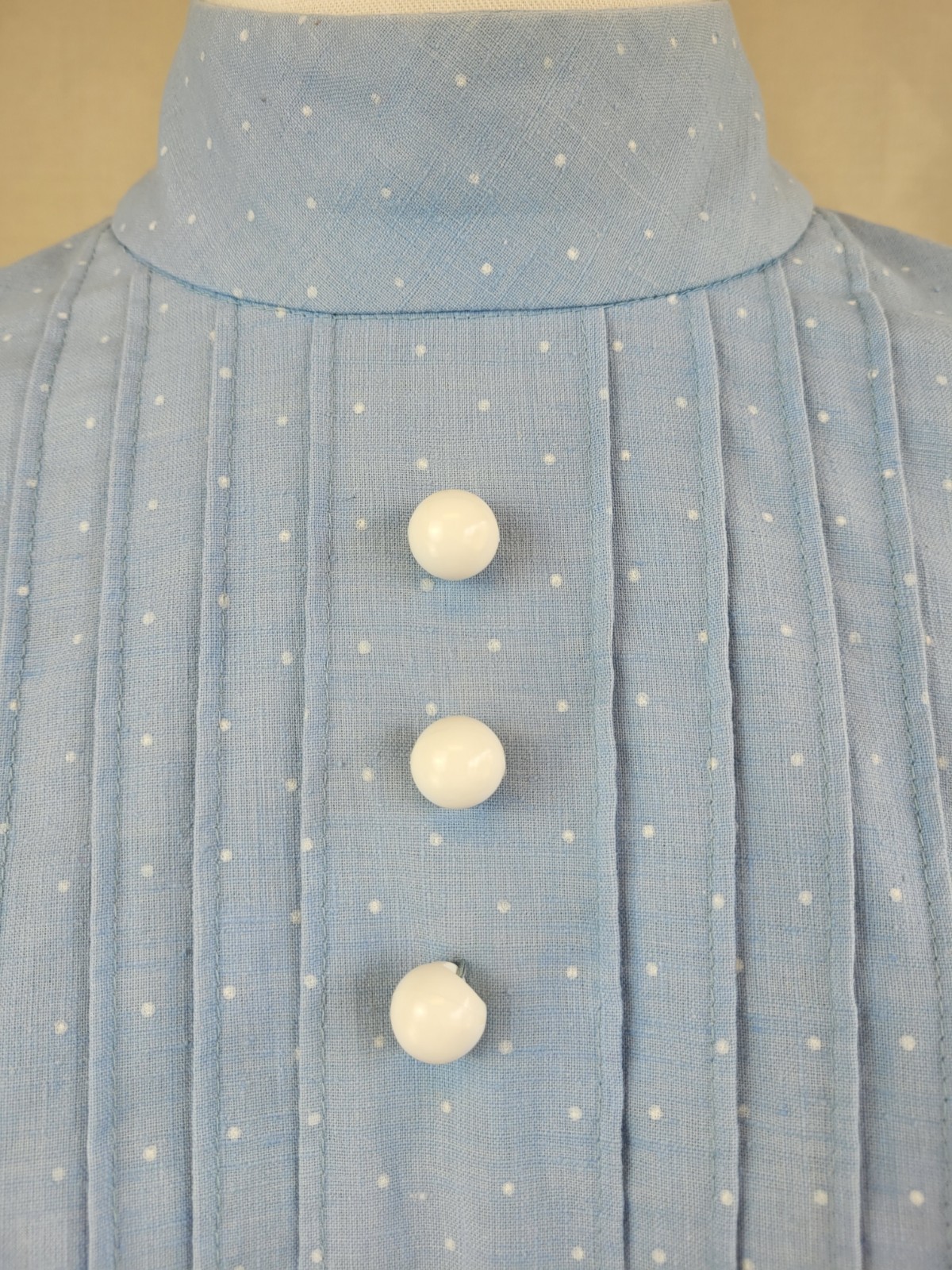 70s Flirty Mini dress pale blue w long peasant sleeves & pleating detail S