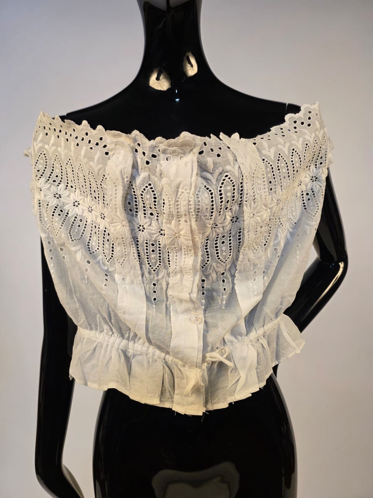 VICTORIAN 19TH C WHITE EYELET CAMISOLE TOP W BUTTON FRONT – OLD STOCK