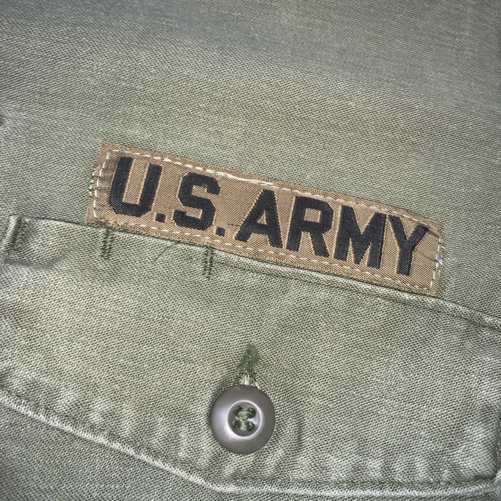 Vintage US Army OG 107 Sateen Utility Shirt Men’s Large Green 70s Vietnam Era