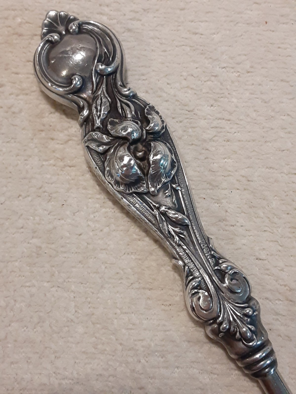 VTG BUTTON HOOK TOOL STERLING SILVER HANDLE 8″ Long MONOGRAM M 5.8 GRAMS TOTAL