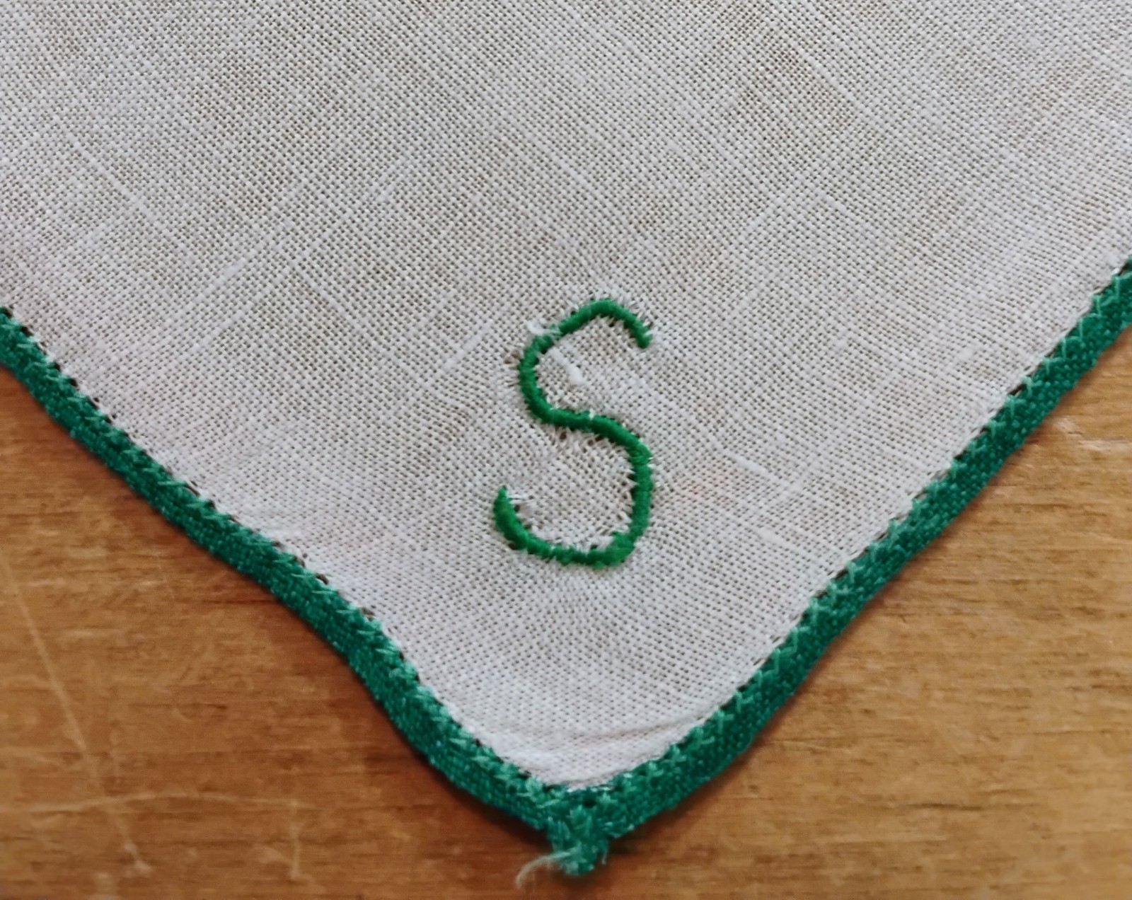 Vg S Monogram Emerald Green Embroidery White Cotton Hankie Handkerchief