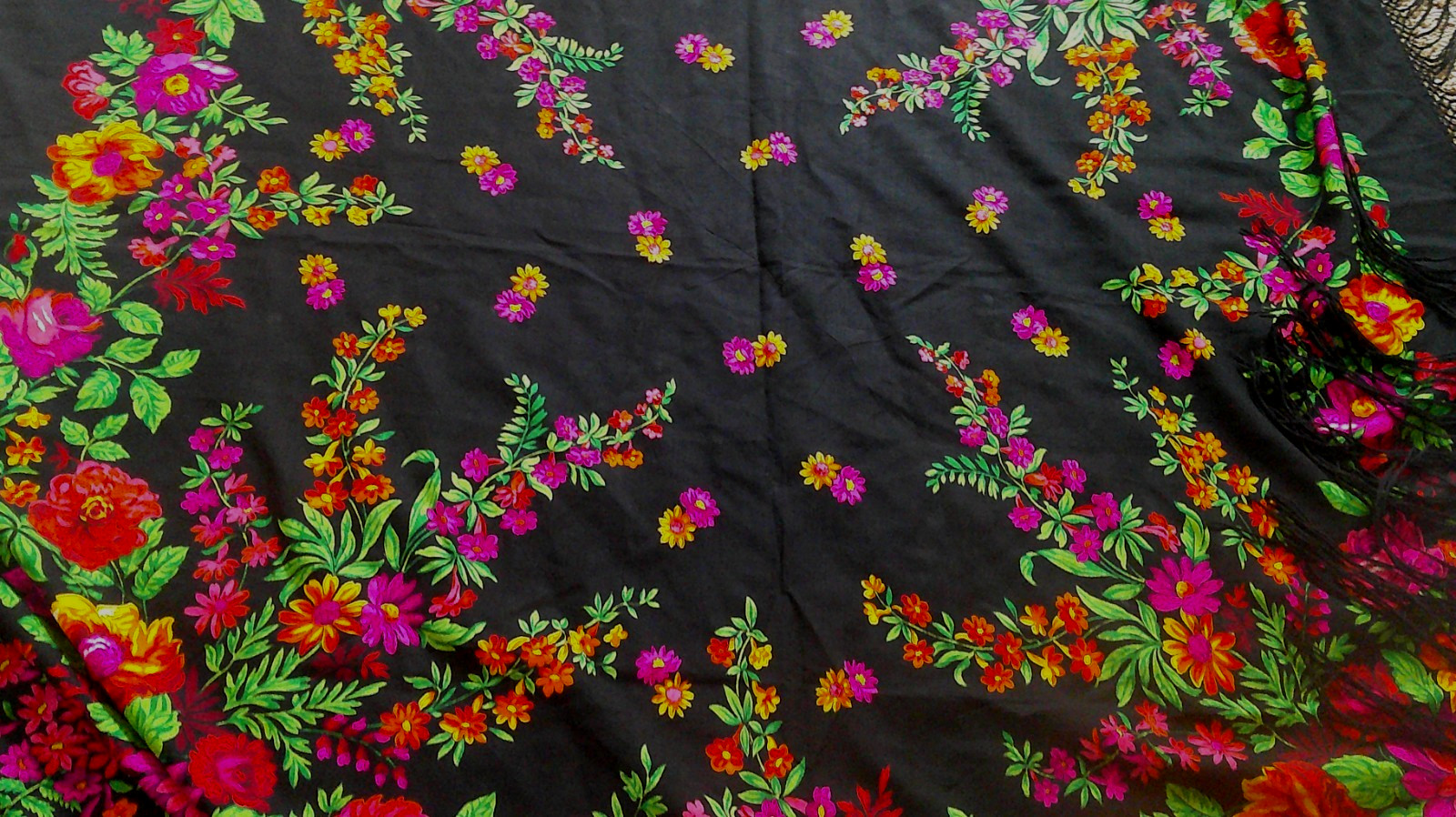 Piano Wrap Shawl Scarf Fringes Bright Floral 58X58 vintage, signed, Silk?