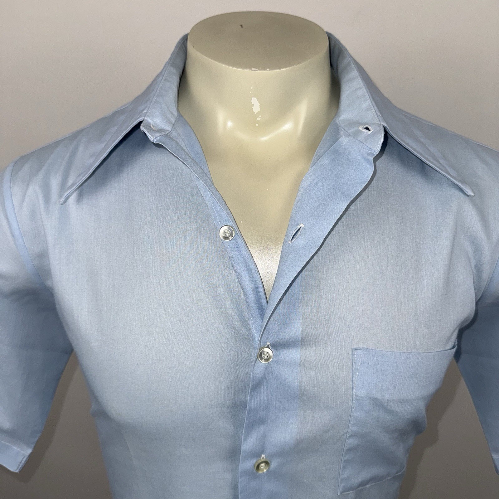 Vtg 60s 70s Arrow Dress Shirt Sanforized Light Blue Dagger Collar USA Mens Large
