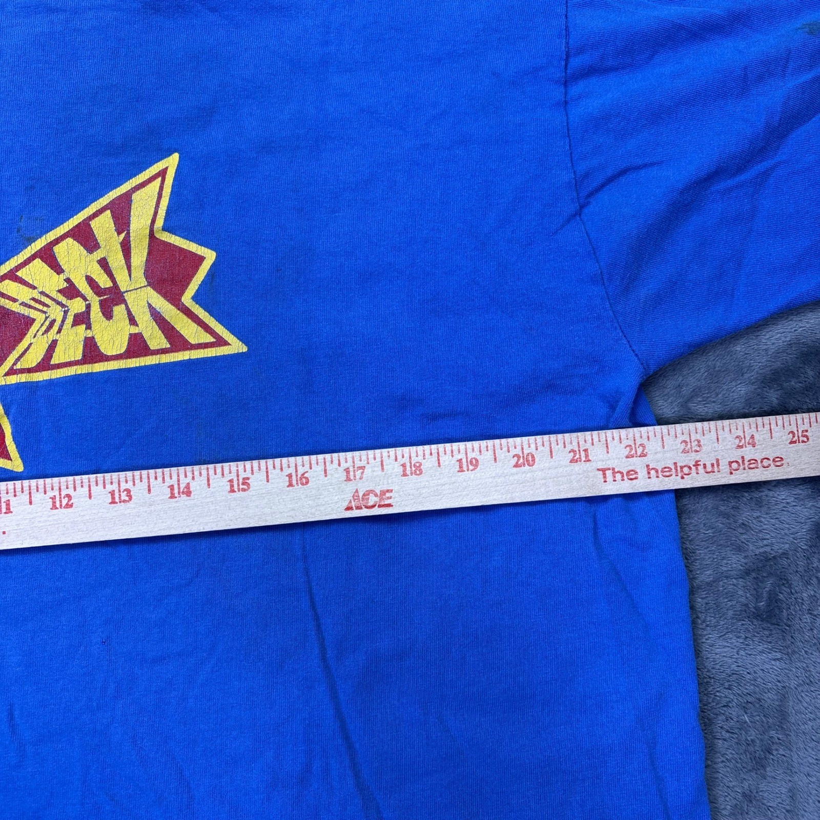 Vintage Y2K Blue Skull Graphic T Shirt Men’s XL Distressed Streetwear Tee