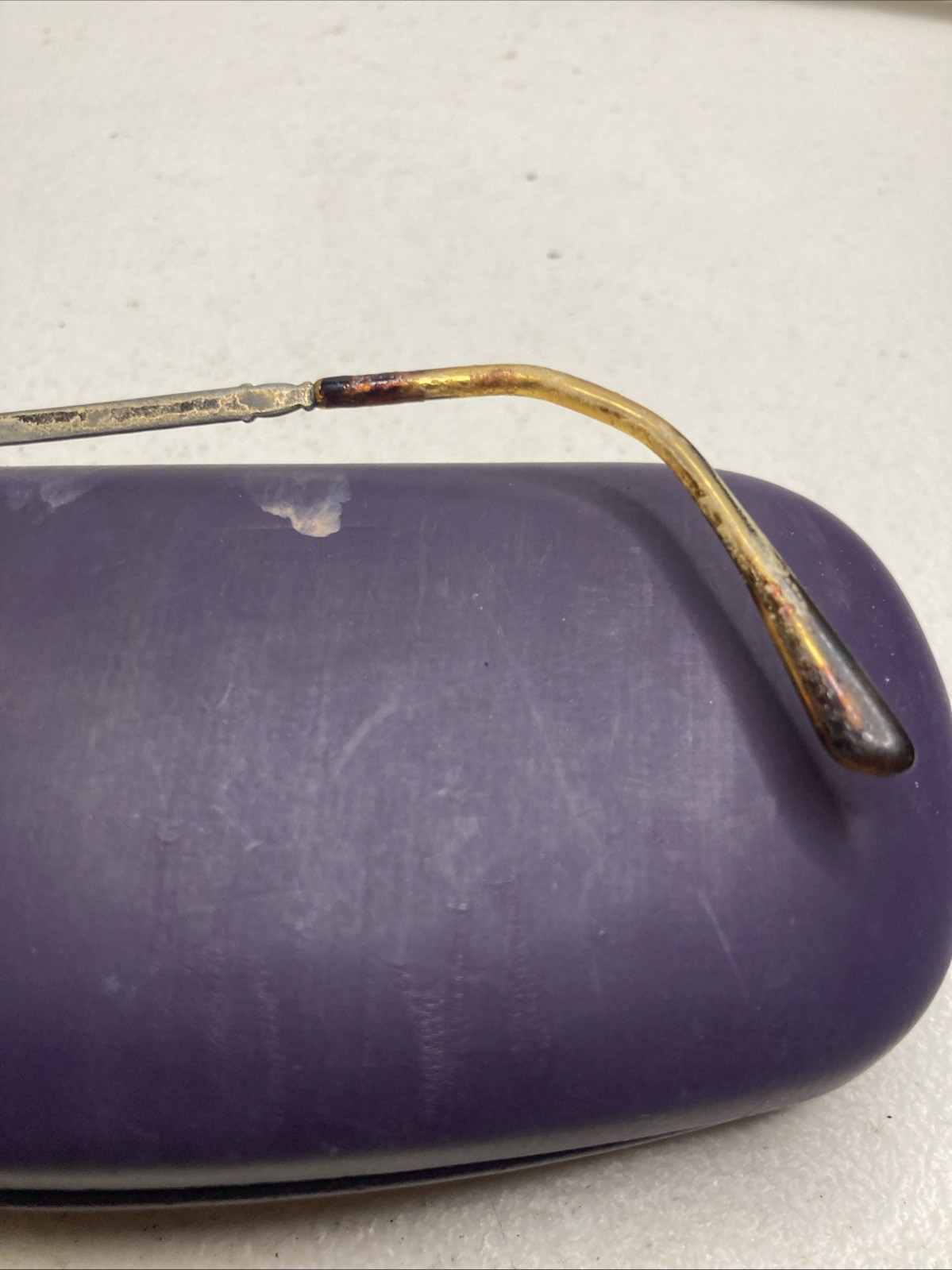 FOR PARTS ONLY!!!! Vintage-style metal eyeglasses.