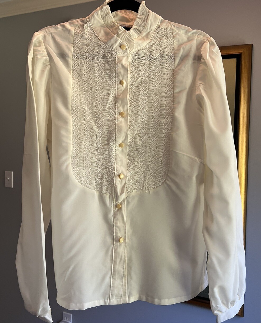 Vintage Donnkenny Cream Blouse – Smocking , Ruffled Collar , Sweet Buttons Med/L
