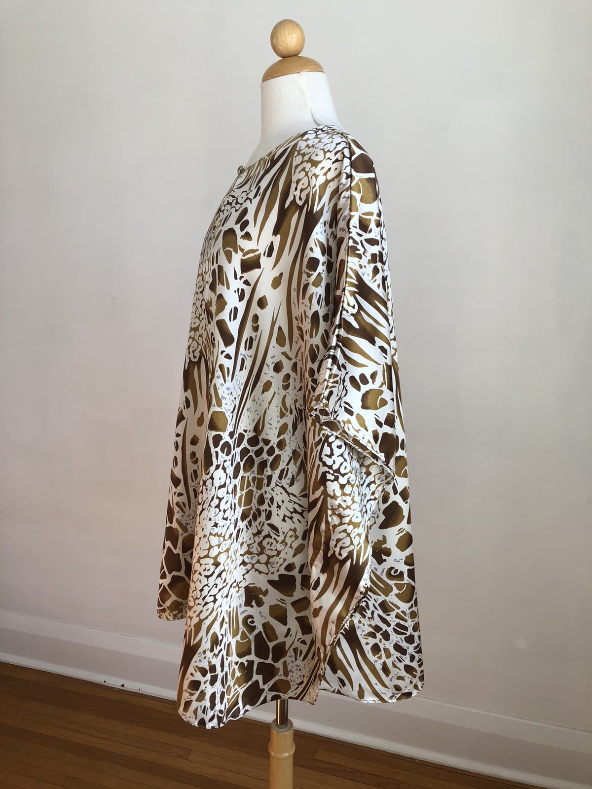FABULOUS VTG WINLAR Satin Animal Print Short Caftan Swim Cover-up Dress Muumuu M