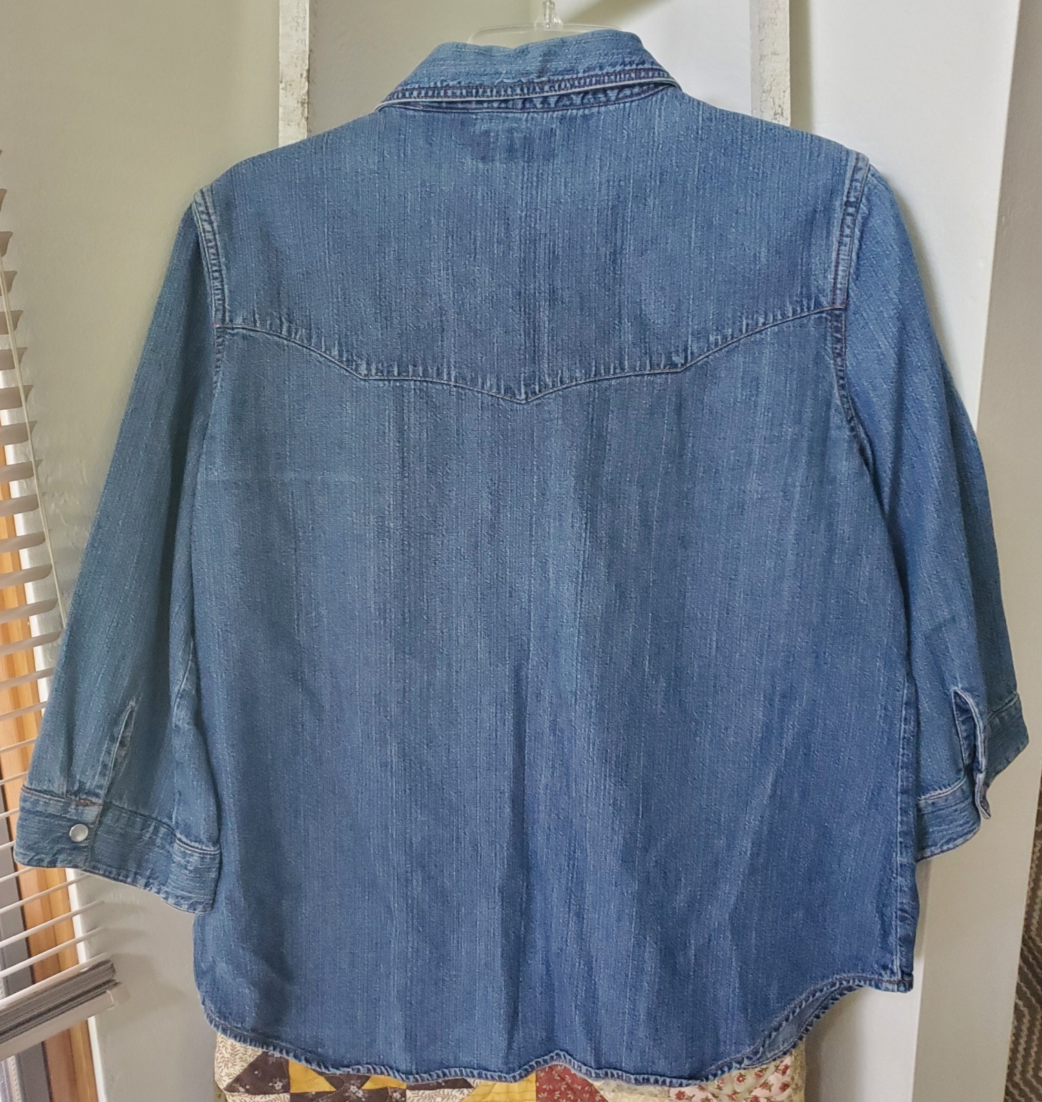 Route 66 Vintage Pearl Snap Denim Shirt Embroidered Floral Large 3/4 Sleeve