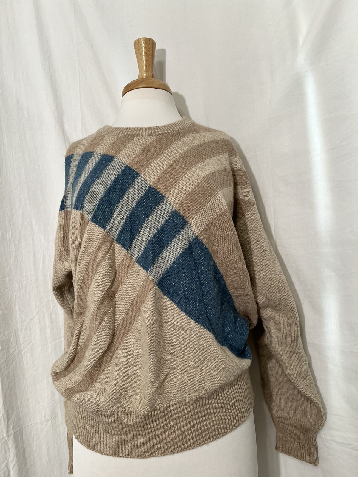 Vintage Macpherson’s by Laura Biagiotti Sweater Size 50 Made In Italy 1973