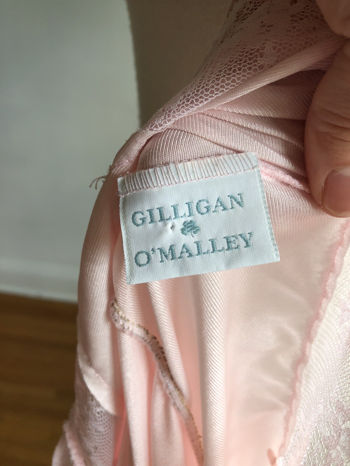 GORGEOUS VTG GILLIGAN O’MALLEY Pink Nylon & Lace Teddy Romper Lingerie SZ S/M
