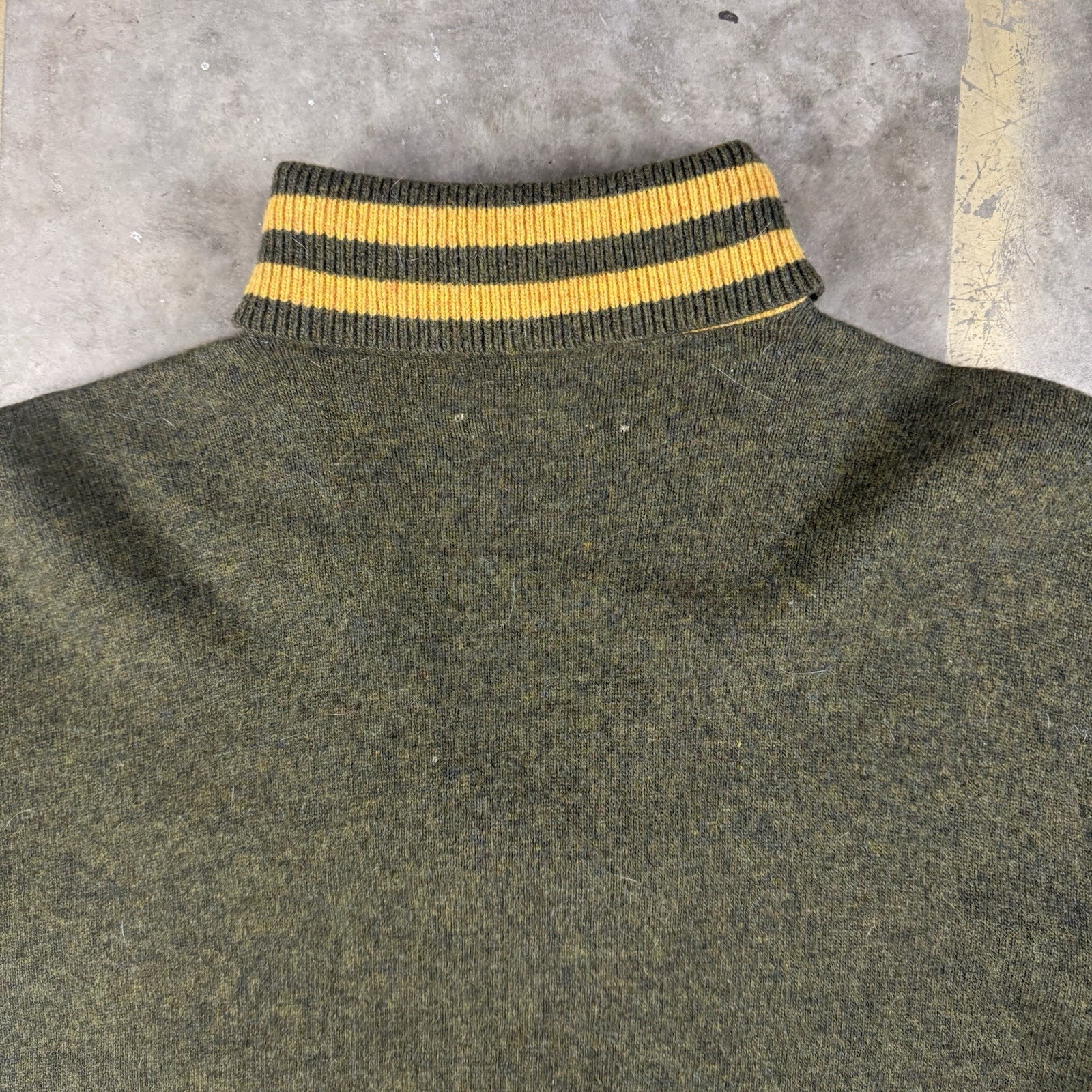 True Vintage Rollneck Sweater Large Lambs Wool 1950s 1960s Green Yellow Striped