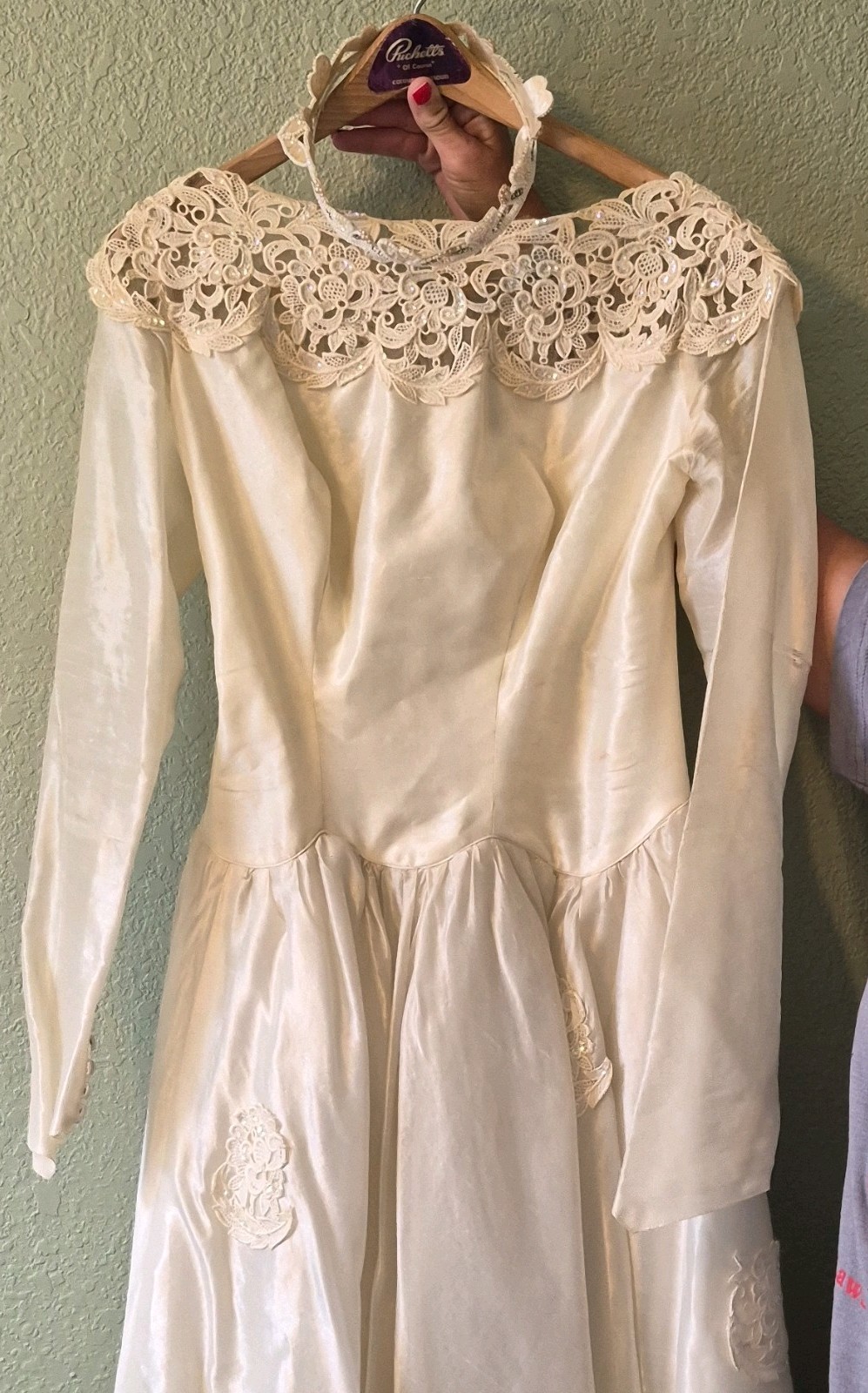 1950’s Wedding Dress With Head Piece. Ivory With Lace