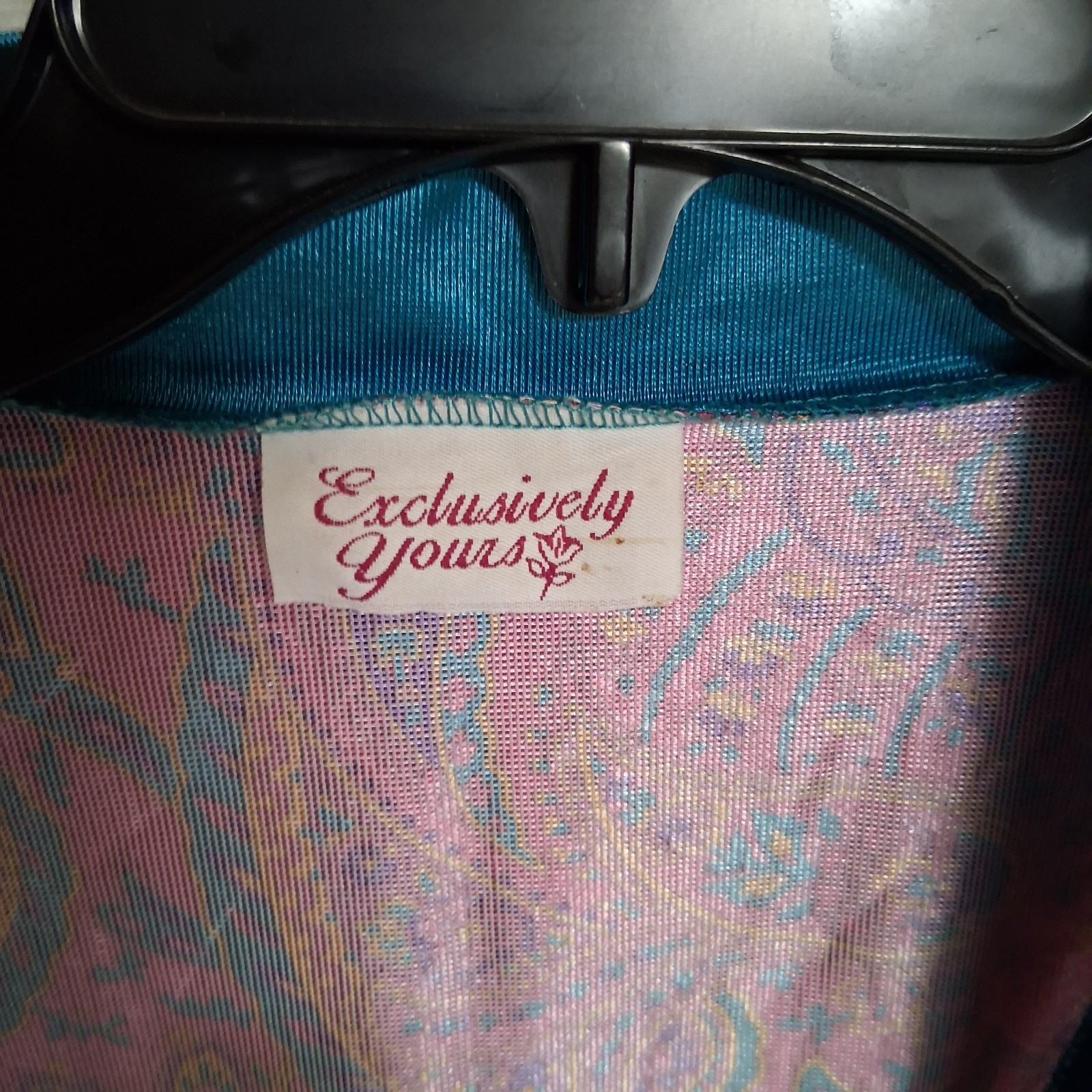 Vintage Exclusively Yours Robe Size XL Pink Turquoise Paisley Print Psychedelic
