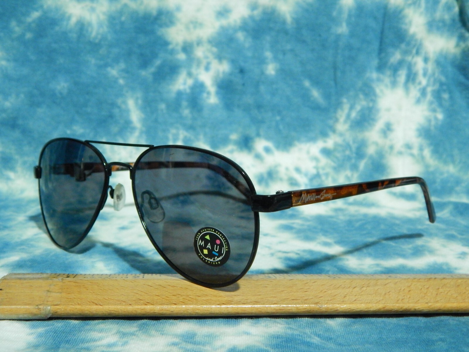 Maui and Sons ~ Polarized 100% UV Protection ~ Black/Tortoise Shell Frames 😎