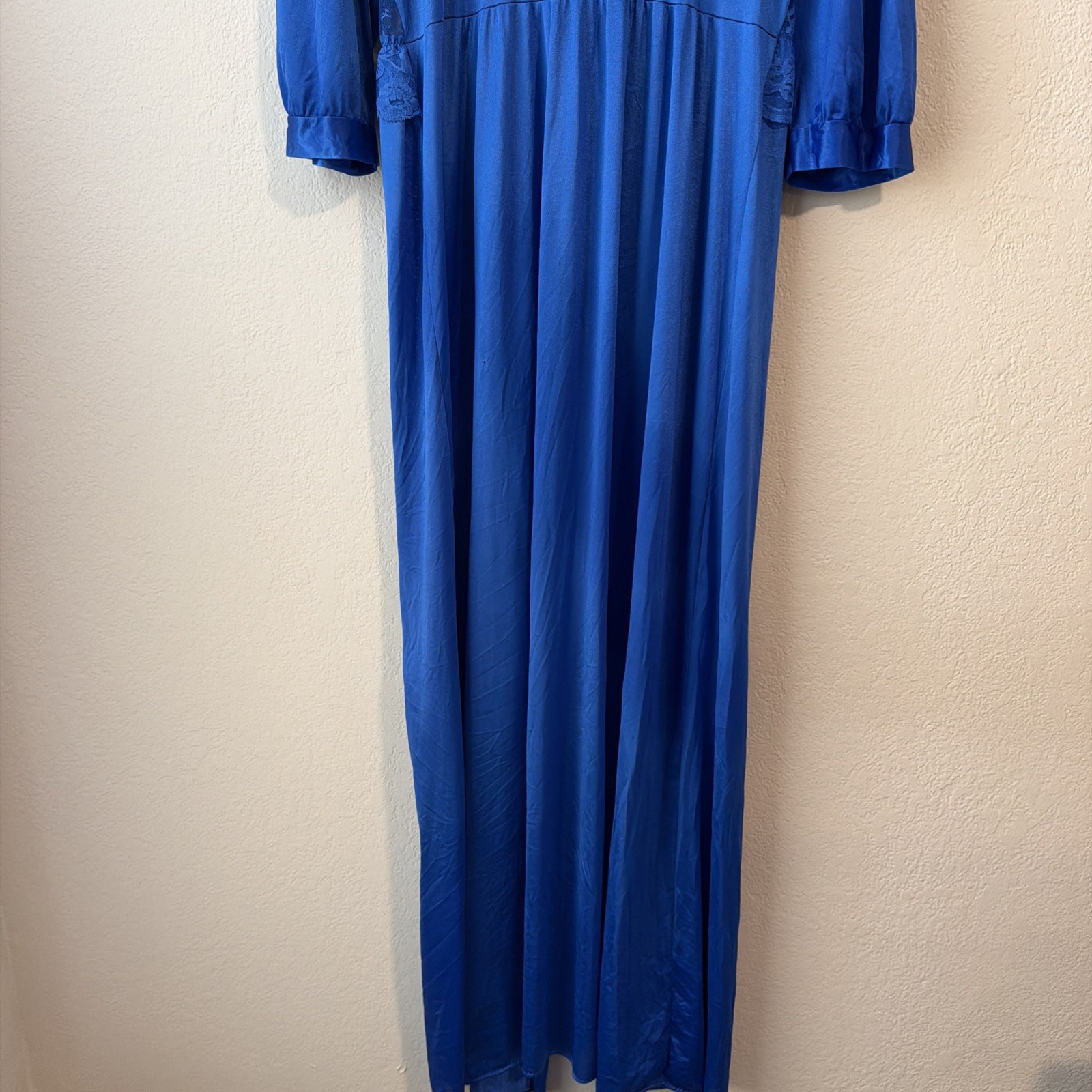 Vintage La Notte Robe Royal Blue Nylon Women’s Large lace romantic 1970s dainty