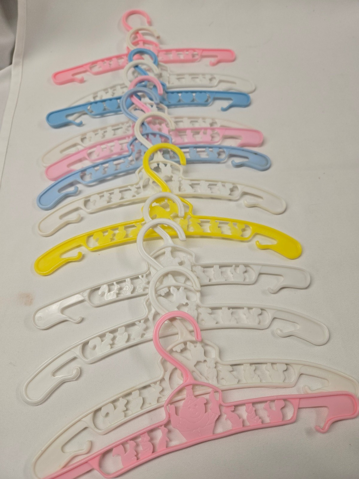 LOT of 12 Vintage Nursery HANGERS Plastic Baby Children’s Clothes Pink Blue Whit