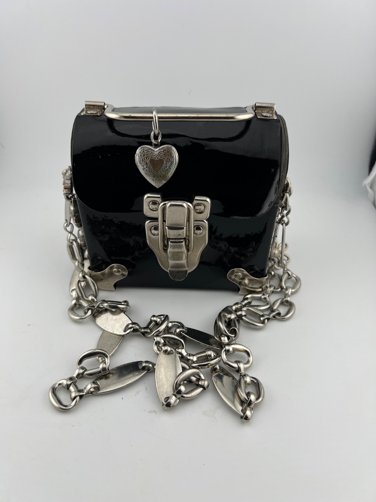 Vtg Hardcase Trunk Bag Black Patent Silver Heavy Chain Locket Heart Purse USA