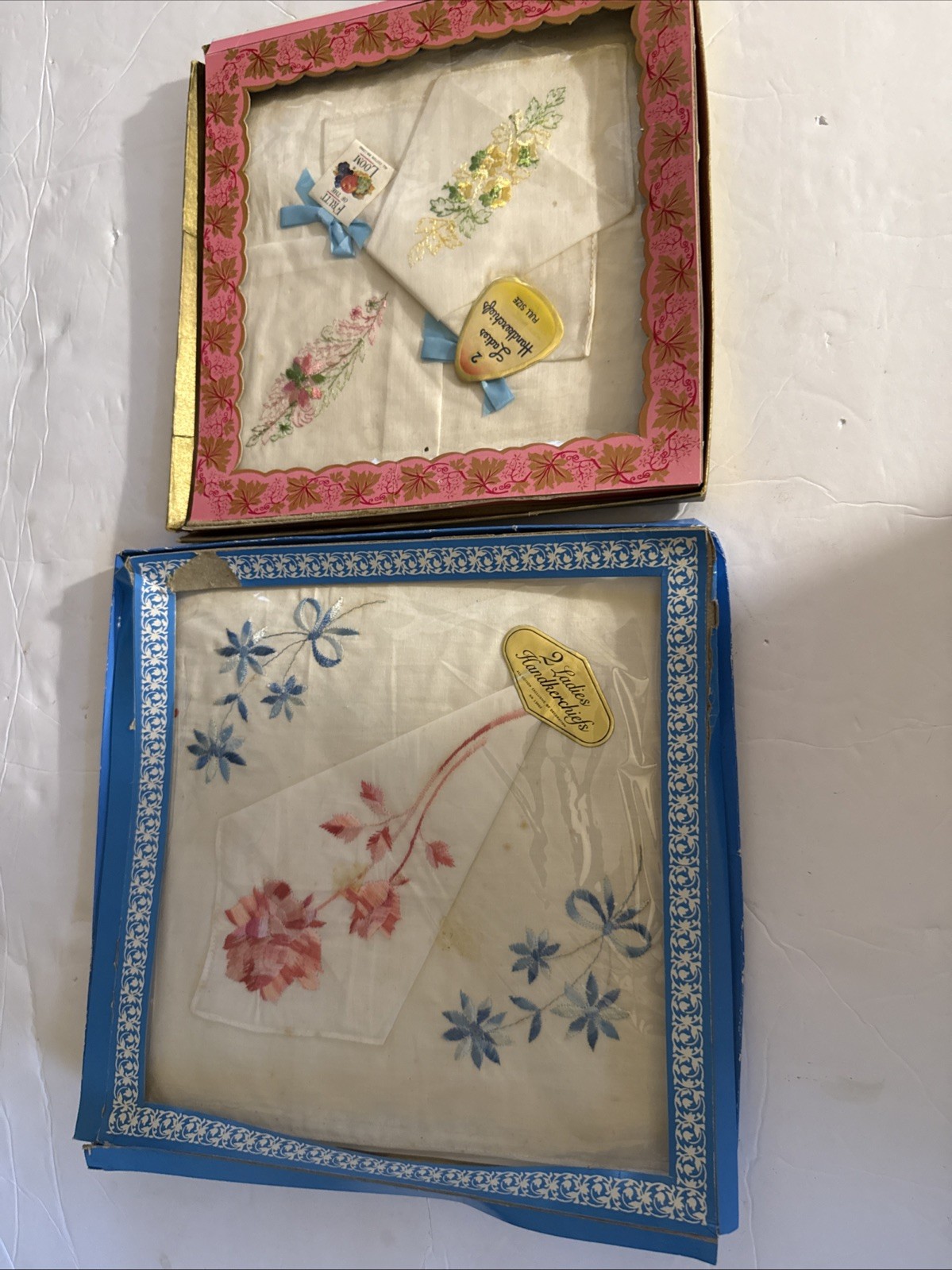 Lot-5 Vintage Ladies Handkerchiefs Please See Photos & Description