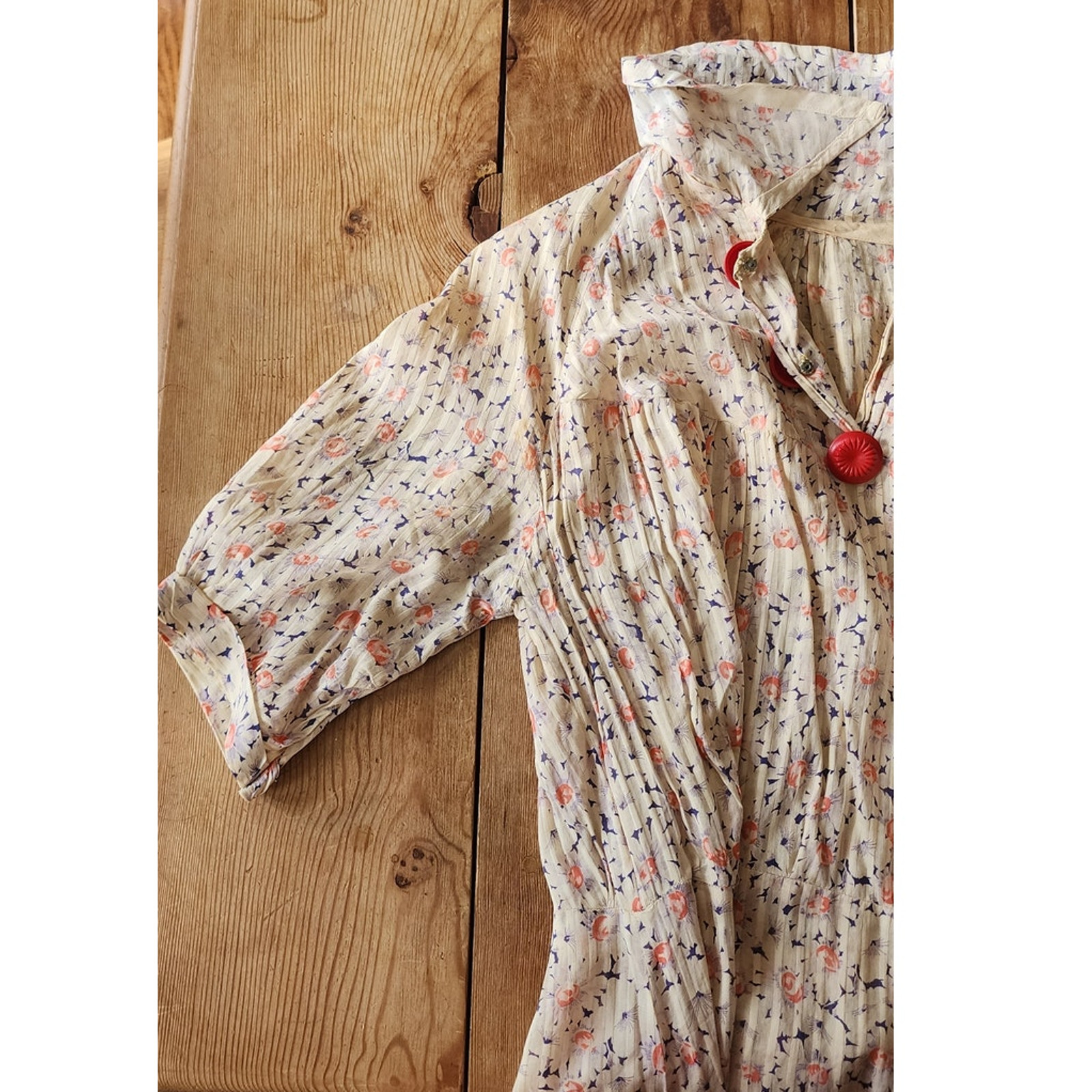 Vintage 30s Silk Day Dress Short Sleeves Speckled Floral Print Large Red Buttons