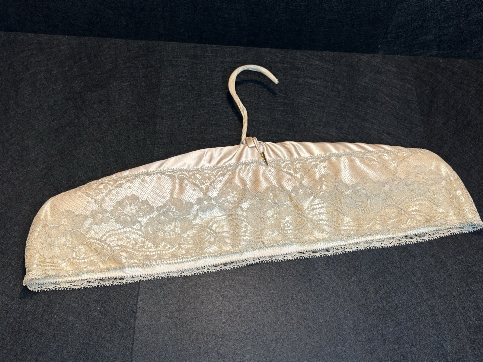 ❤️Antique Champagne Satin & Lace Padded Wooden Dress Hanger Shoulder Cover