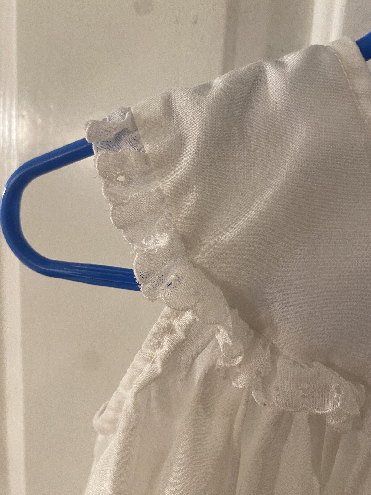 Vintage The Smockery Girl’s Size 4T White Polyester/Cotton dress