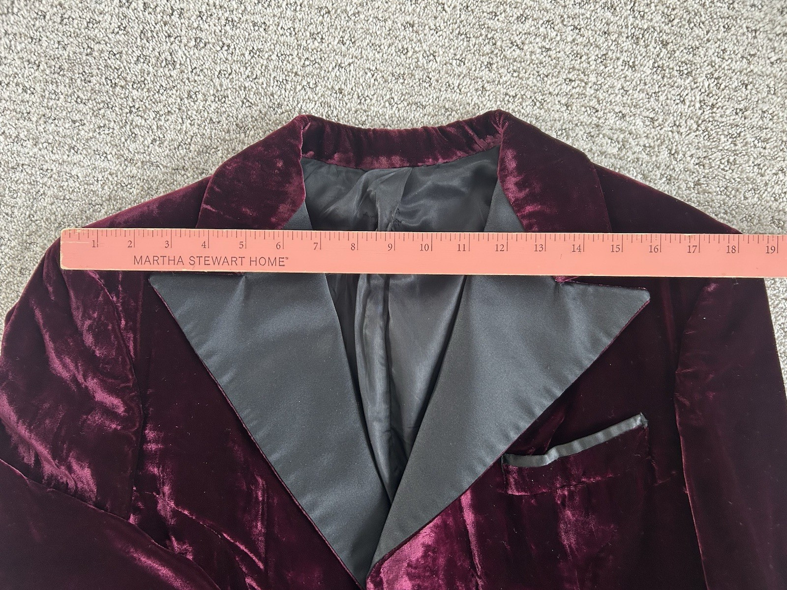 Men’s Vintage 70’s Burgundy Velvet Tuxedo Smoking Jacket 37 R Wide Collar WOW!