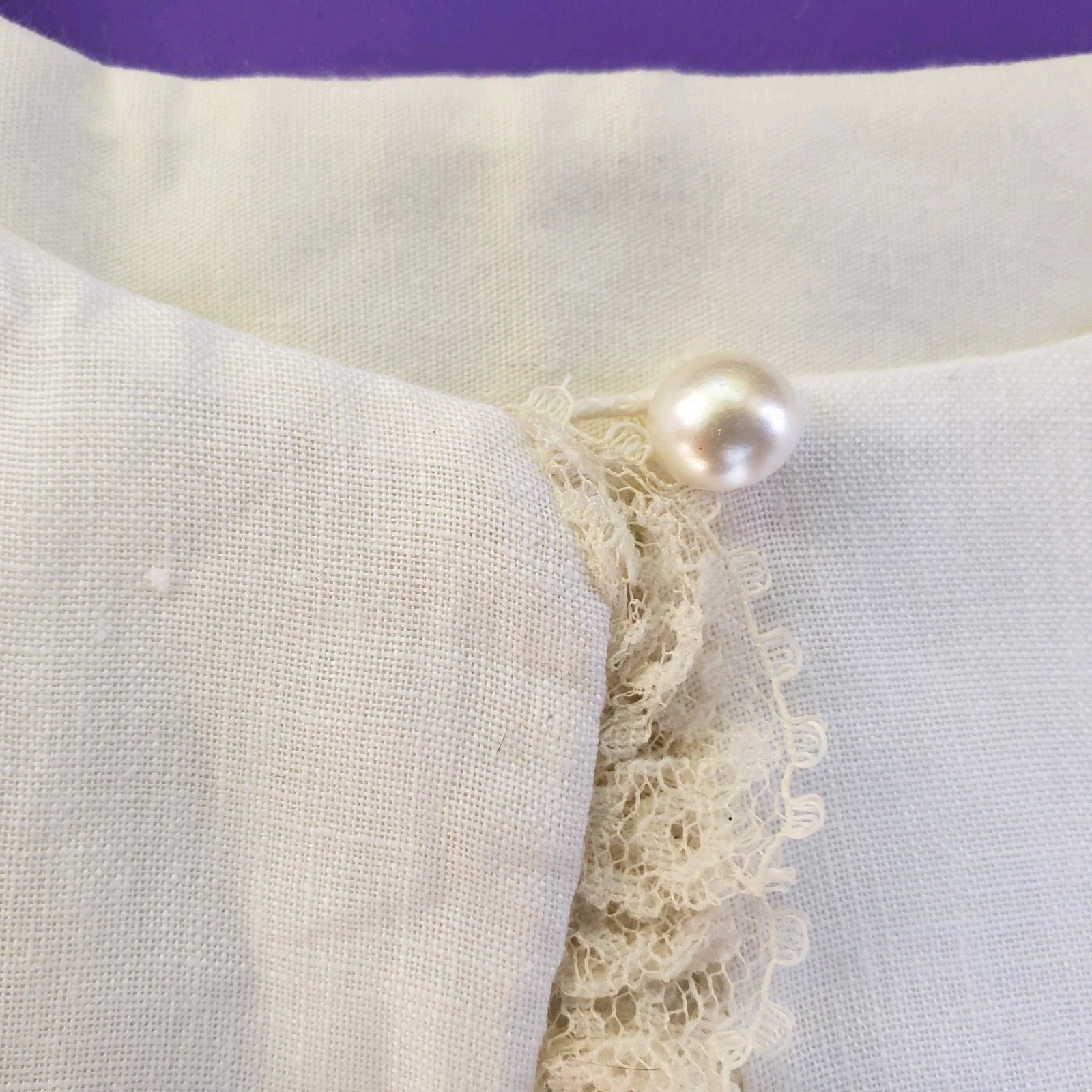 Vtg Satin Ribbon Flowered Poplin Collar/Bib/Peter Pan With Lace And Pearl Button