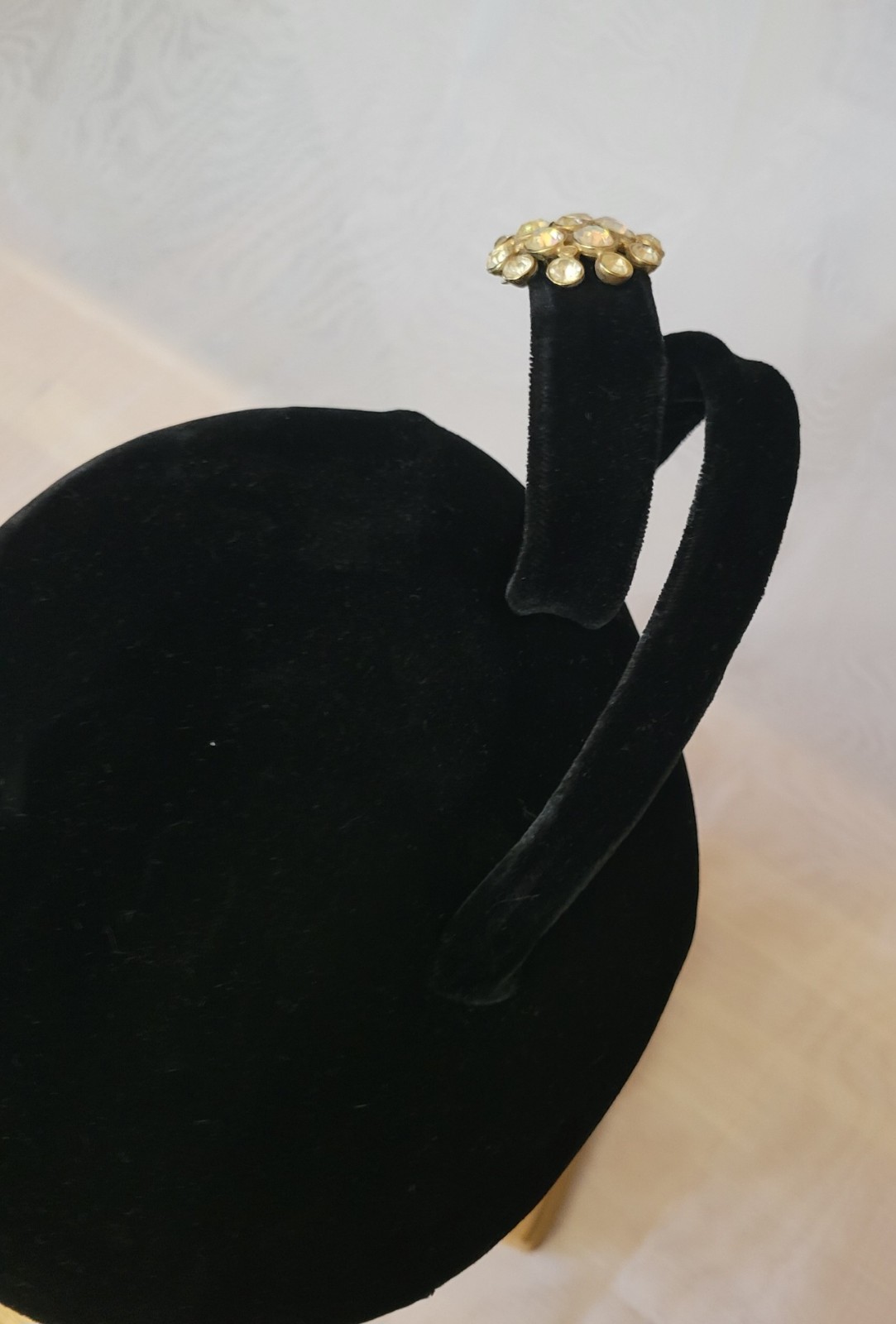 Mid Century Juli-Kay Chicago Velvet Sculptural Cocktail Hat w/Rhinestones