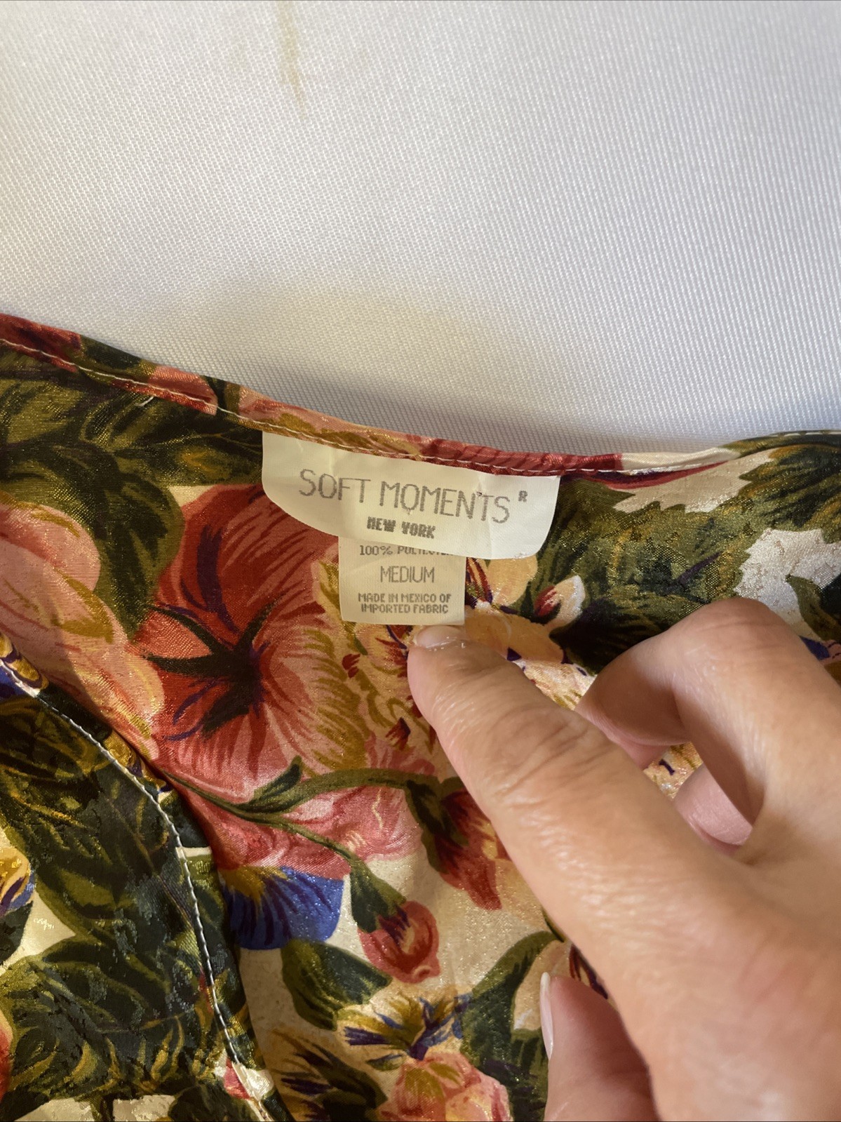 Vintage 80s/90s Floral Rose Wrap Robe Tie Around Women’s Size M