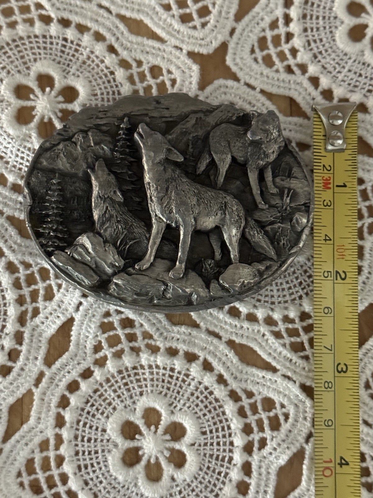 Howling Wolf Pack Belt Buckle: Arroyo Grande