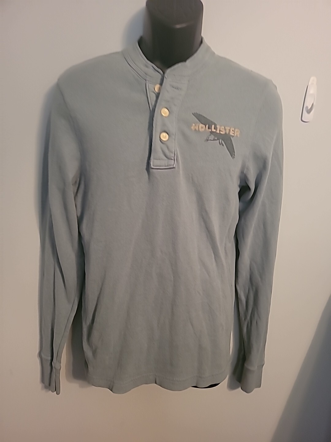 Hollister Vintage Mens “ May We All Grow Together “ Thermal 100% Cotton Y2K