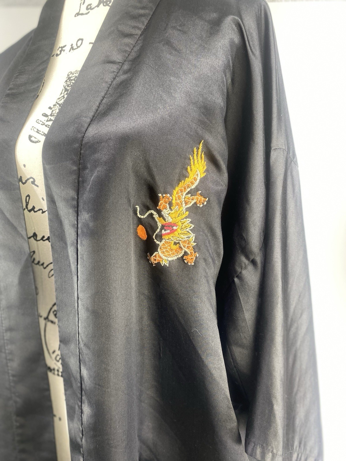 Vintage Golden Dragon Hand Embroidered Silk Robe Size X-LARGE