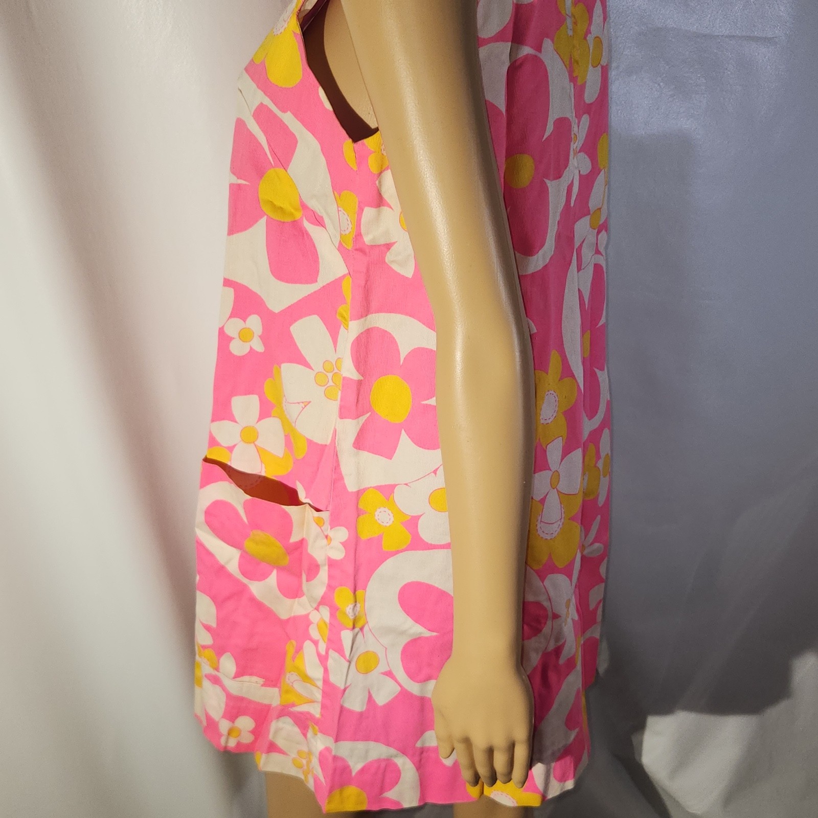 VINTAGE HALE HAWAII GOGO DRESS Aloha Hawaiian MOD PINK FLORAL SLEEVELESS 60s POP