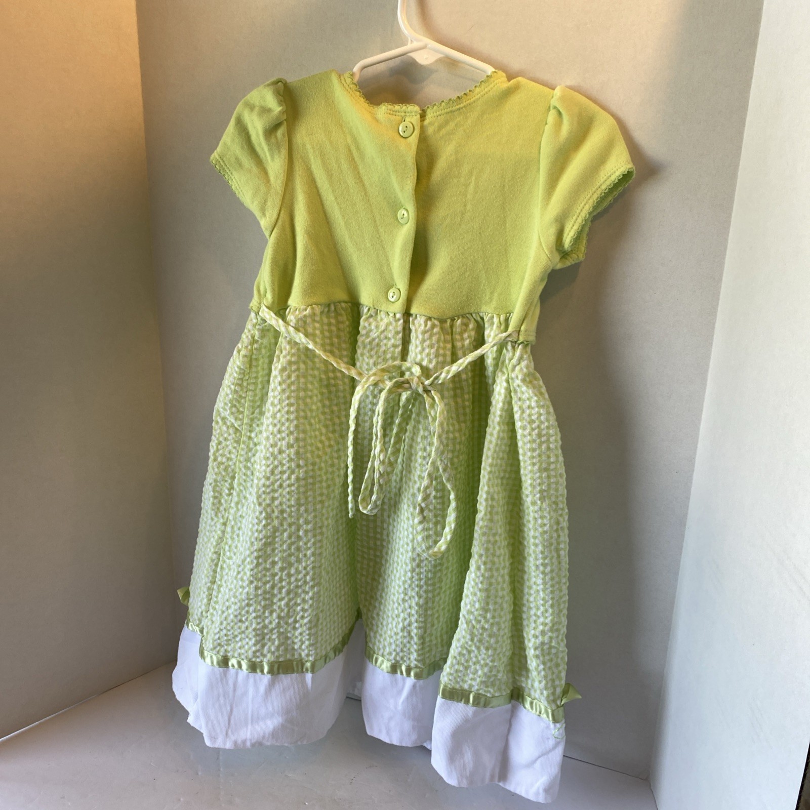YoungLand Kids Dress size 5, 22 inches long
