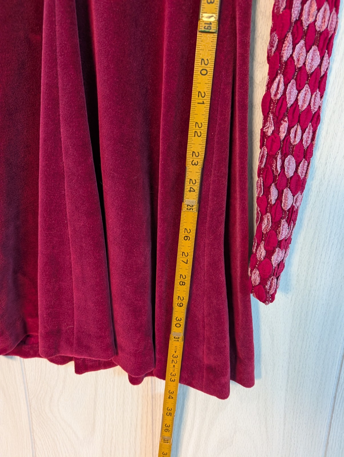 Vintage Flirty 60’s-70’s Arpeja Young Rose Short Velvet Dress W/Design Sz 11
