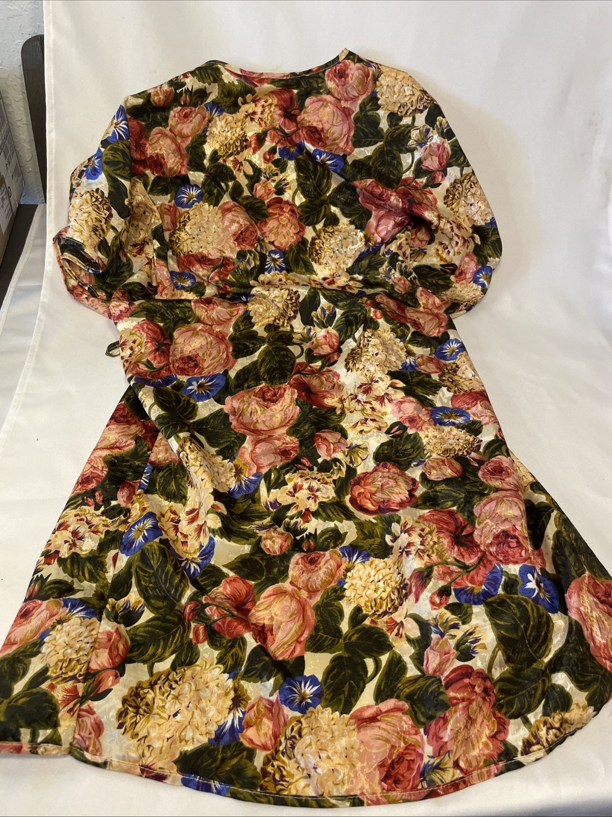 Vintage 80s/90s Floral Rose Wrap Robe Tie Around Women’s Size M