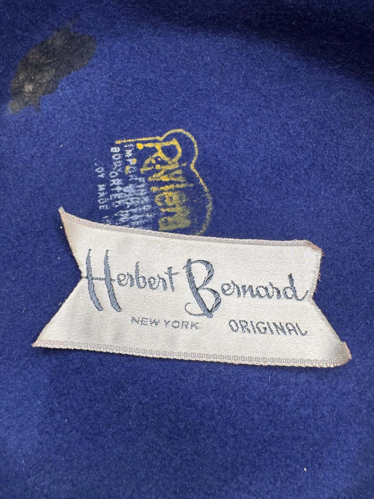 Vtg Blue Velvet Peacock Feather Hat Riviera Italy NY Herbert Bernard 22.5″ GUC