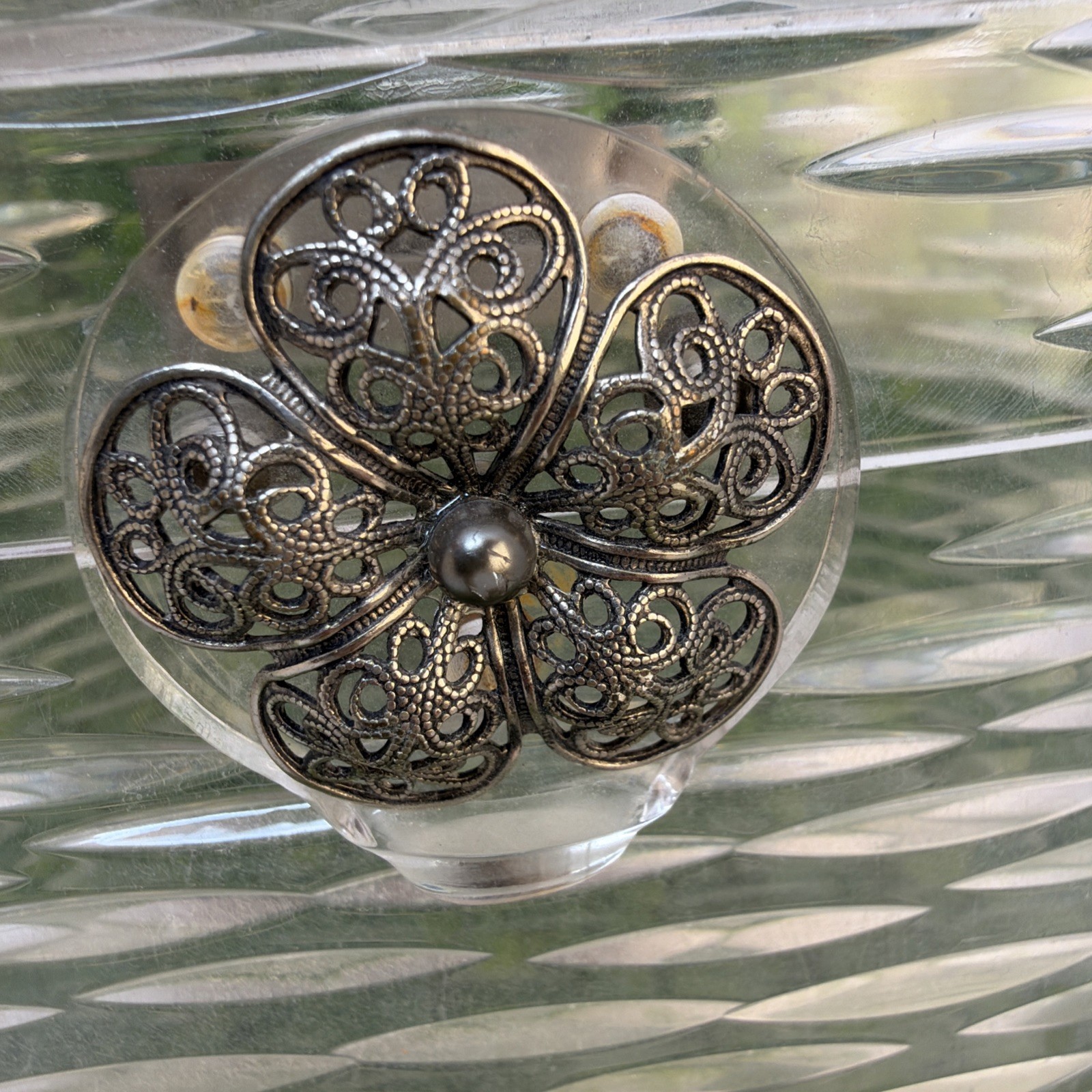 Vintage WILARDY Clear Lucite Purse Handbag With Strap Flower Handle 7″