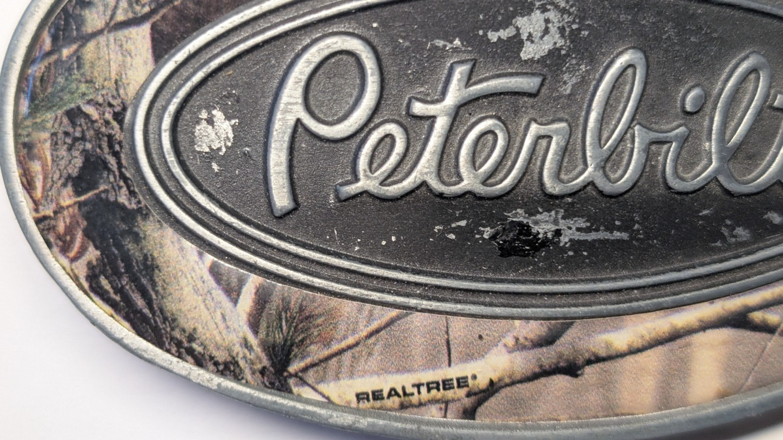 VINTAGE PETERBILT BELT BUCKLE FITS BELT UP TO 1 13/16″ IN WIDTH CAMO