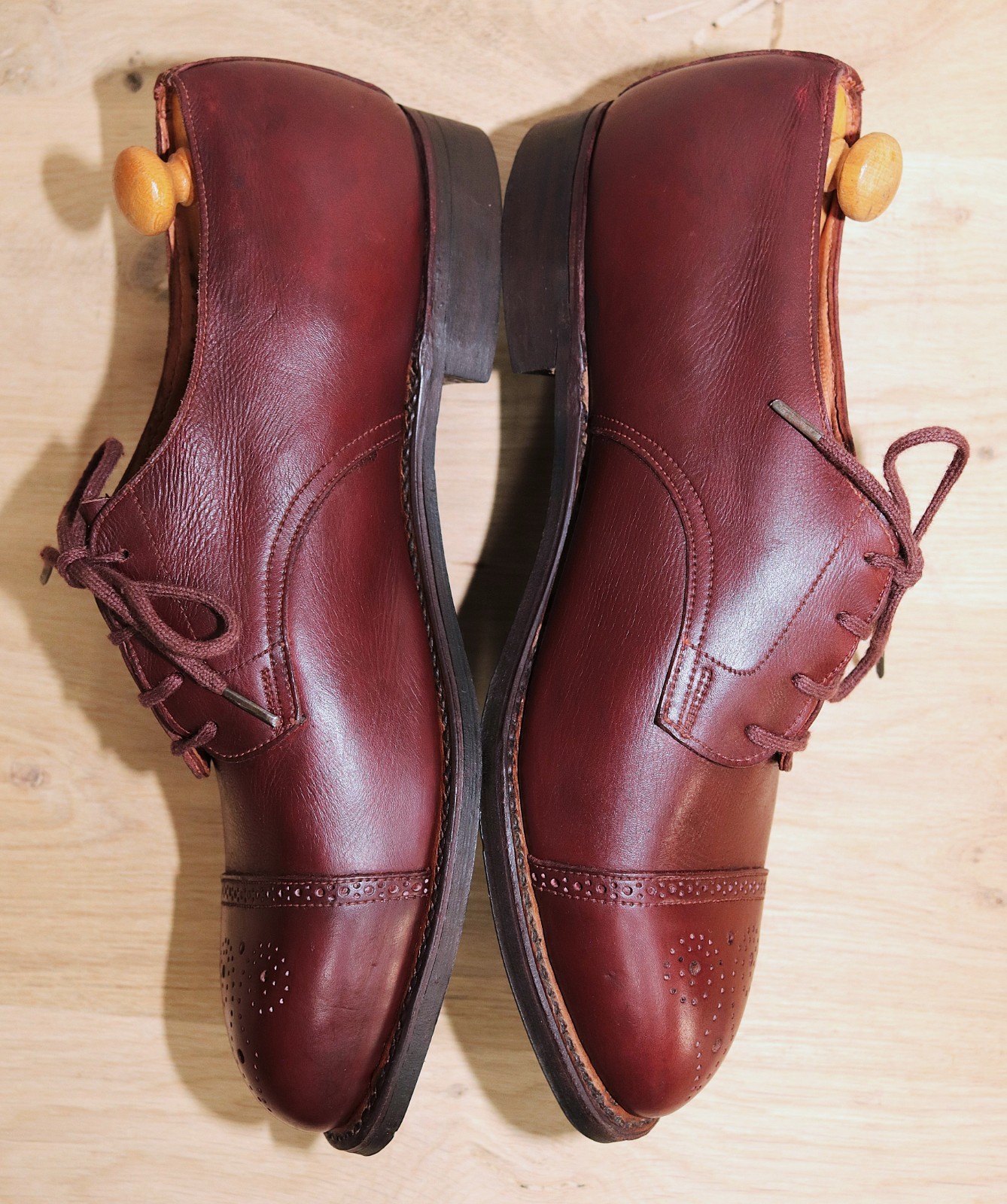 NOS 1940s New French Burgundy Leather Men’s Derby Shoes 41FR 8US Made in France